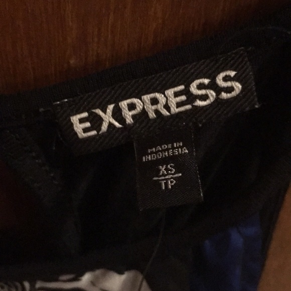 🛍NWOT Express dressy tank top - Picture 2 of 4